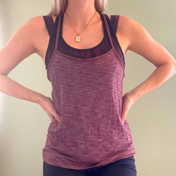LULULEMON top with sports bra
